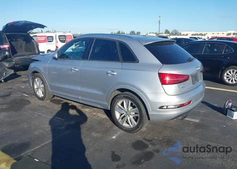 2018 Audi Q3 2.0T Premium/2.0T Sport Premium z USA, uszkodzony, nr VIN WA1BCCFS0JR013056